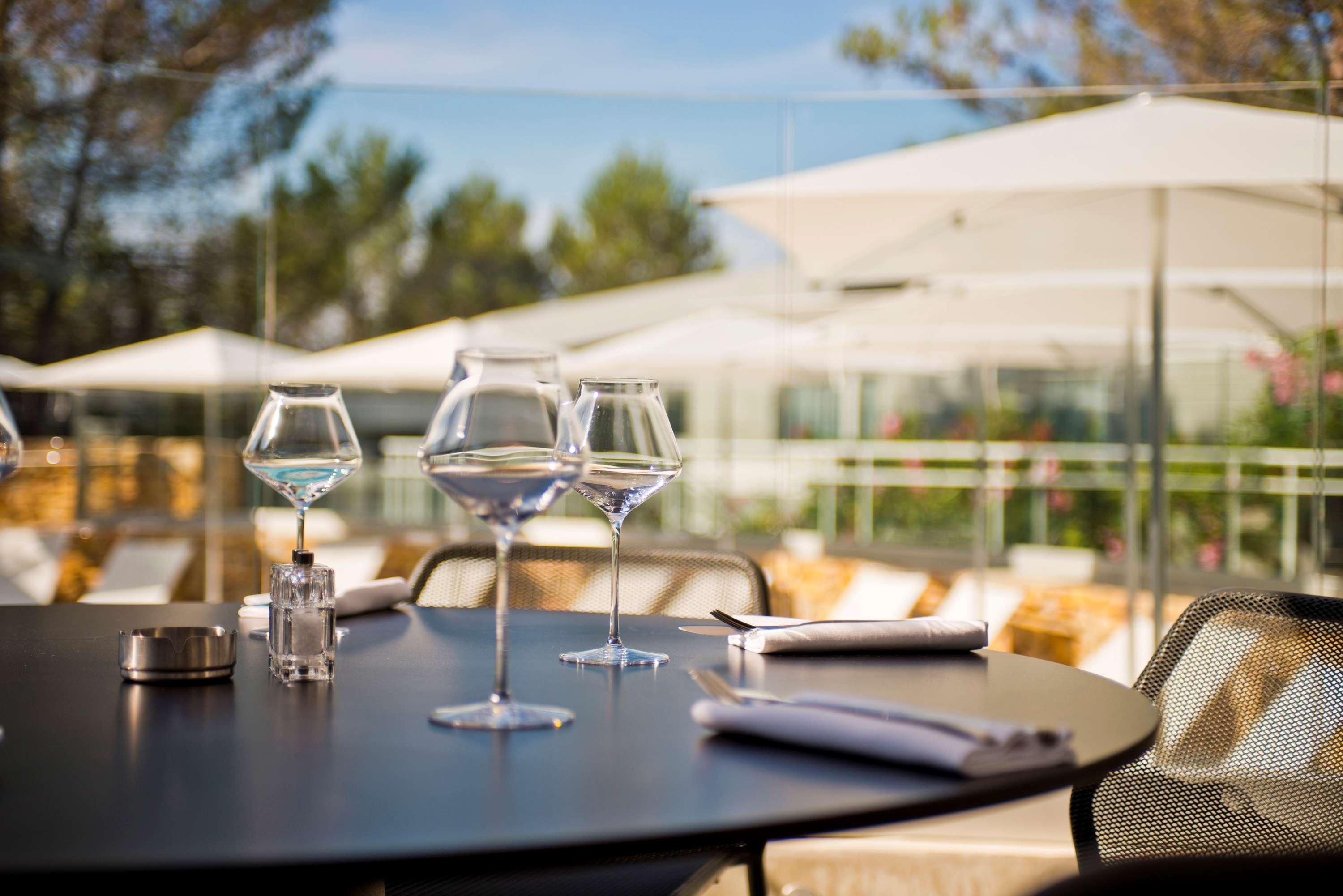 Golden Tulip Sophia Antipolis - Hotel & Spa Valbonne Esterno foto