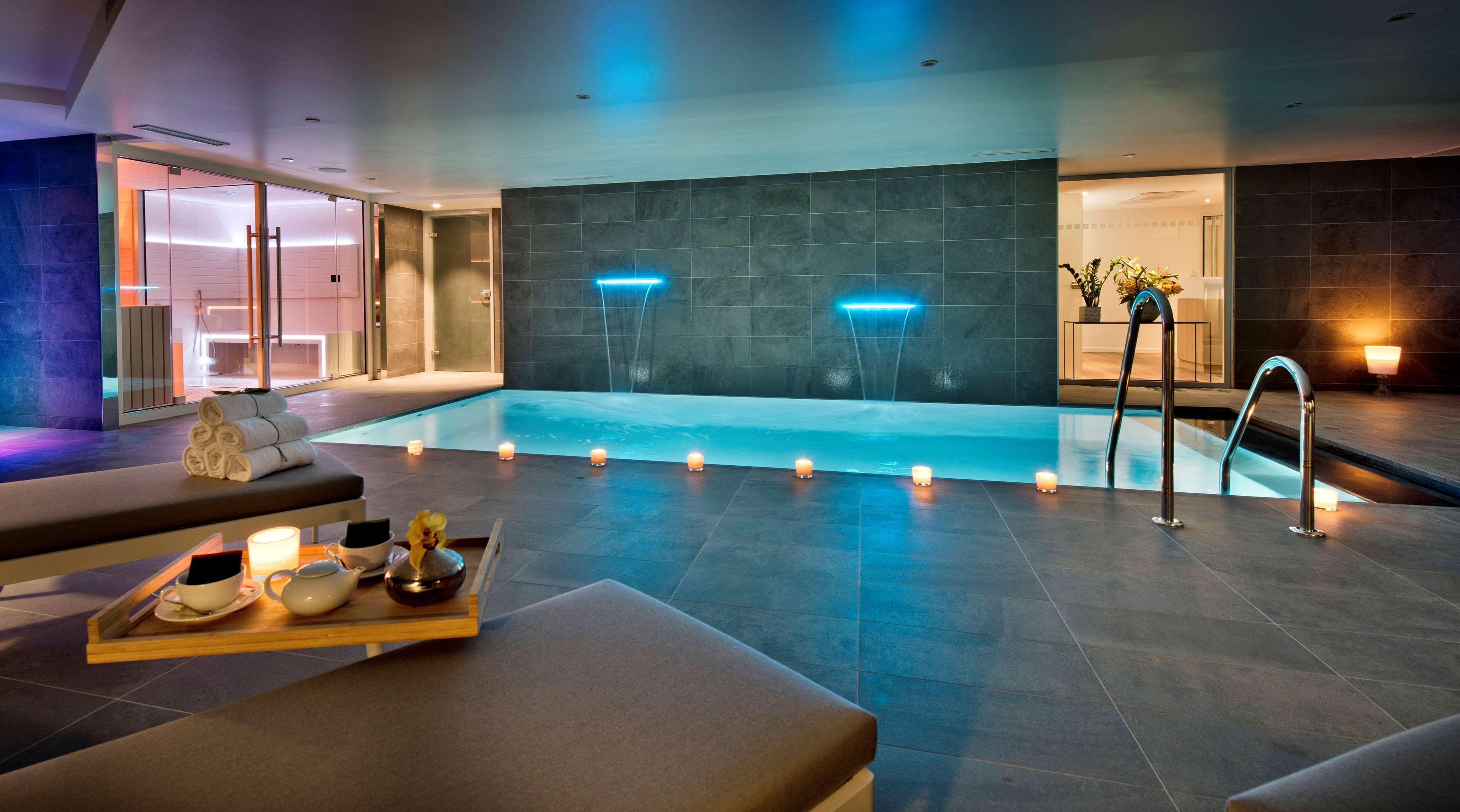 Golden Tulip Sophia Antipolis - Hotel & Spa Valbonne Esterno foto