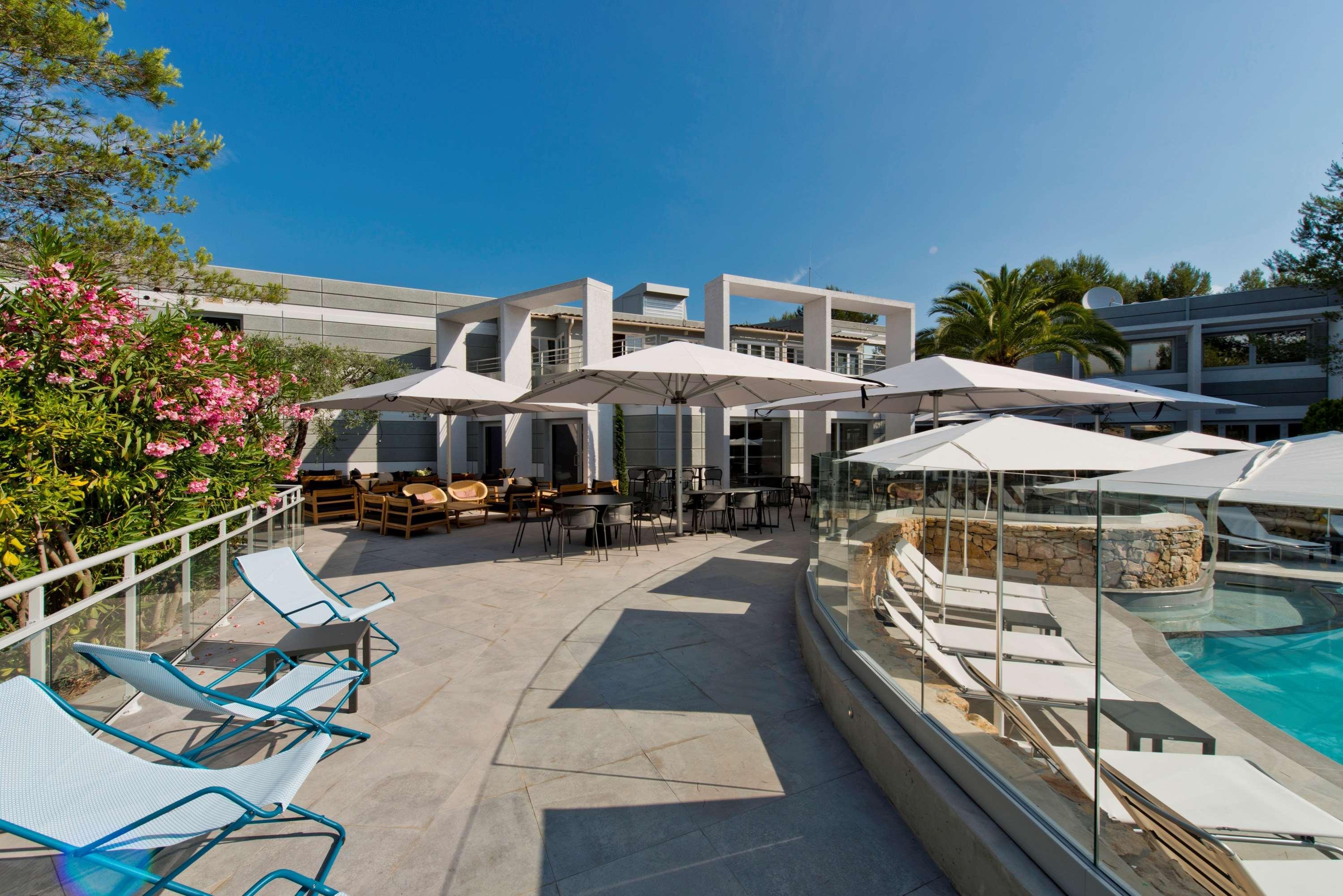 Golden Tulip Sophia Antipolis - Hotel & Spa Valbonne Esterno foto